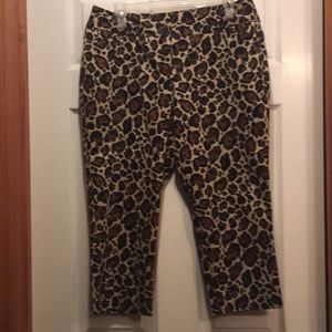 Worthington capris pants